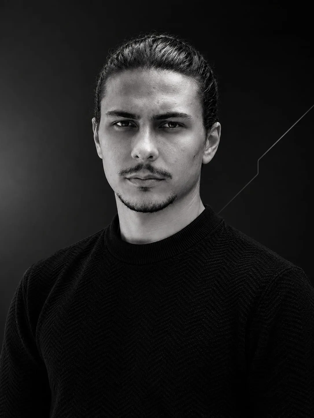 Foto de Bernardo Knoblauch em preto e branco.